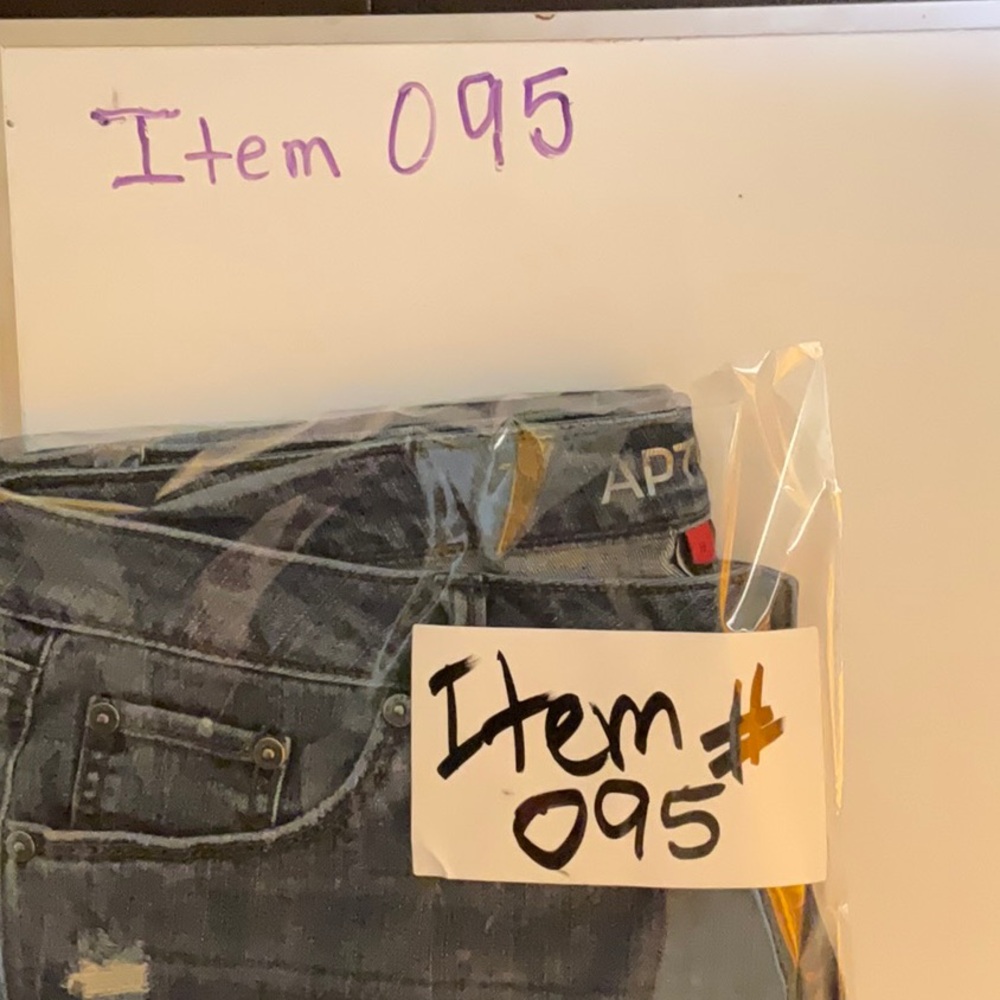 Cute tattered jeans, casual pants, weekend, pants - Picture 11 of 11